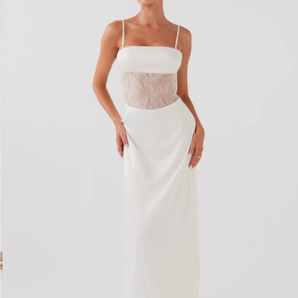 Elegant White Lace Panel Dress